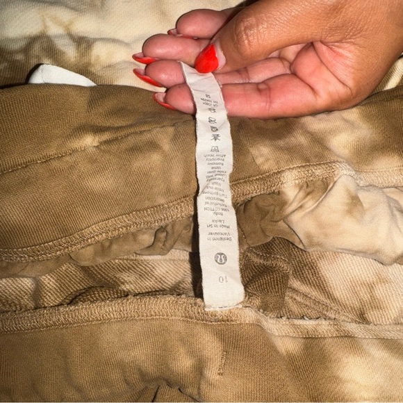 Lululemon Inner Glow High-Rise Short 3" on earth-dye 10 - Picture 6 of 8